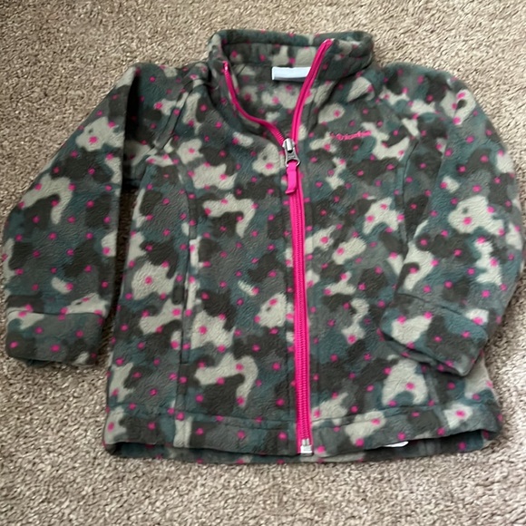 EUC Columbia camo and pink polka dot zip up fleece - Picture 4 of 5